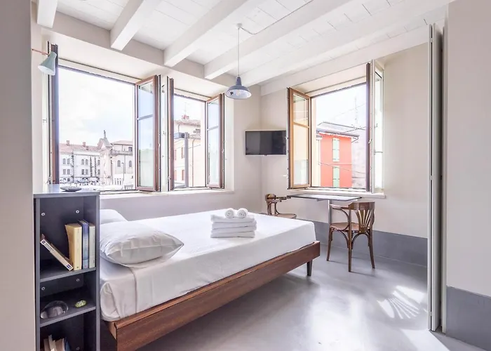 Cabanon Urban بسكييرا ديل غاردا