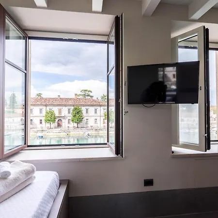 Cabanon Urban * Peschiera del Garda