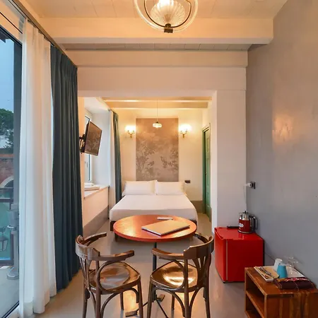 Cabanon Urban * Peschiera del Garda
