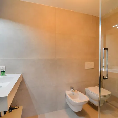 Cabanon Studios * Peschiera del Garda