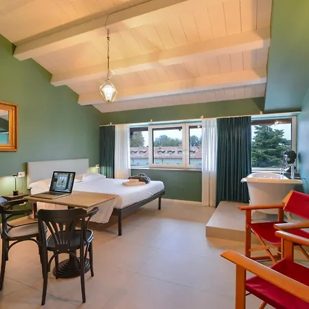Cabanon Studios Peschiera del Garda