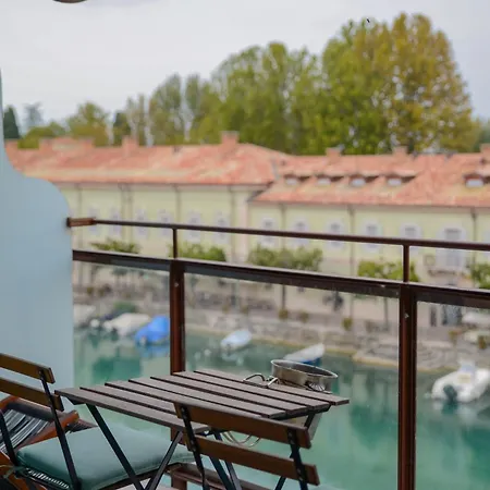 Cabanon Urban * Peschiera del Garda
