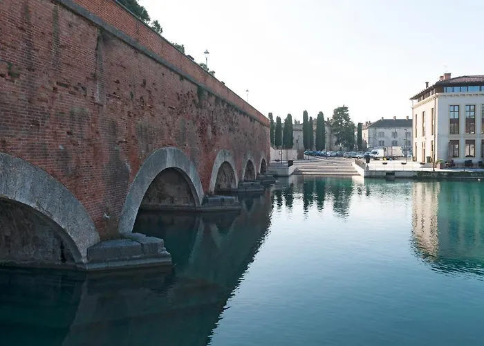 Cabanon Urban Apartman *