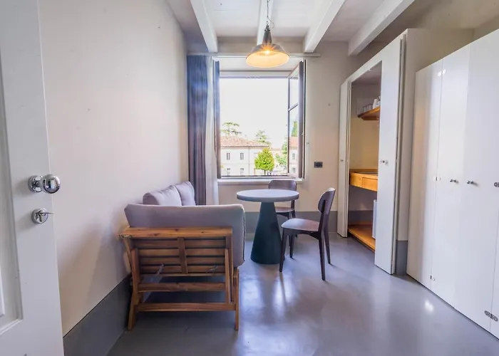 Cabanon Urban Apartman Peschiera del Garda